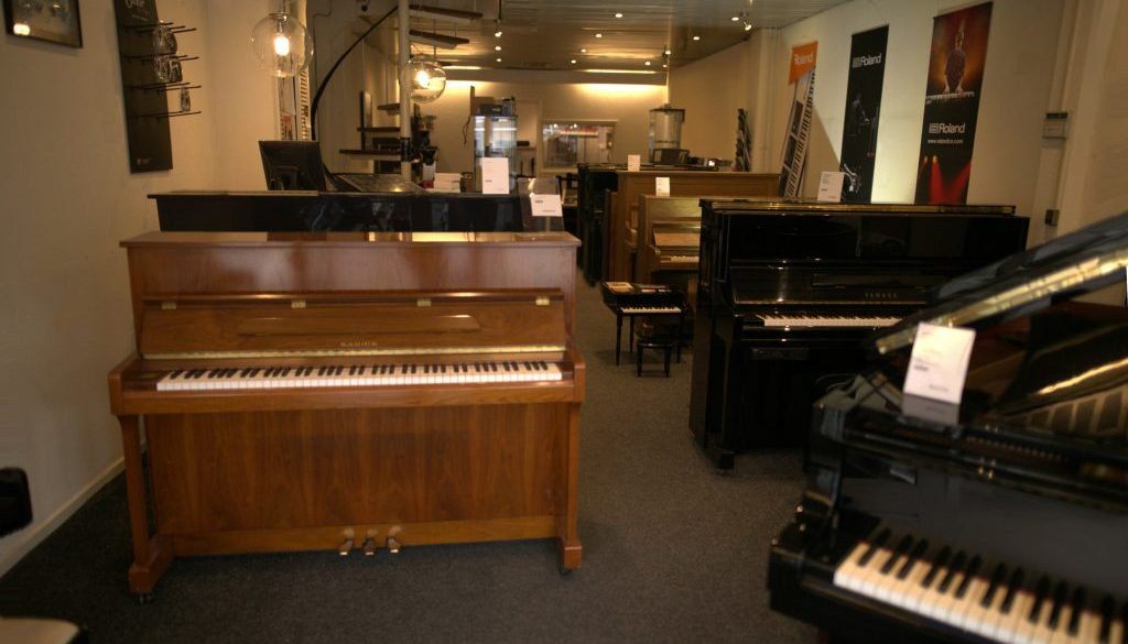 Kick Music Pianowinkel Showroom kleiner